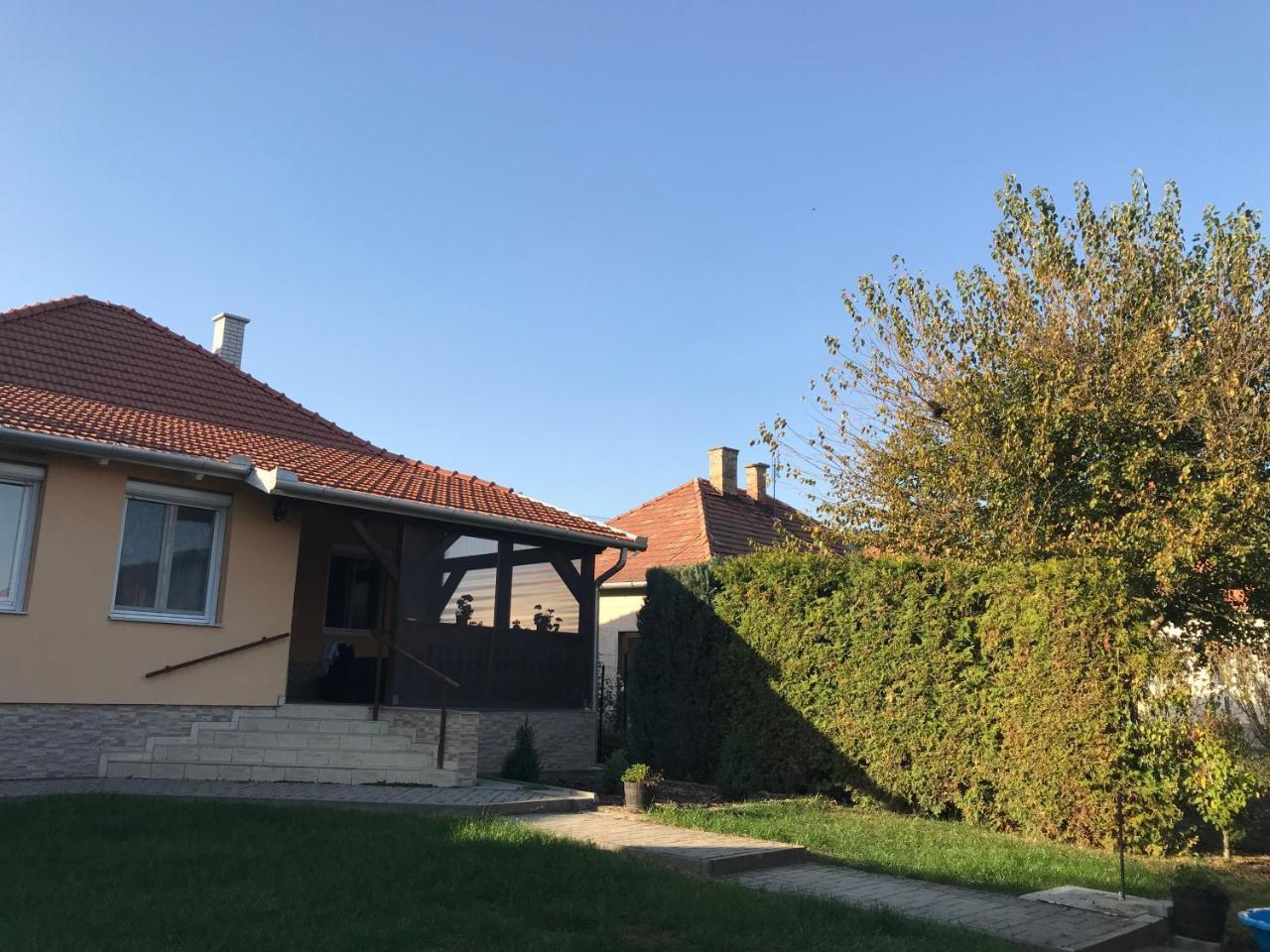 Golden Apartamento Tiszafüred